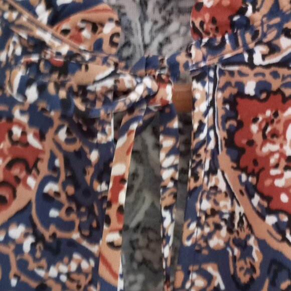 'LOFT' LS Paisley Top Size S EUC - Picture 2 of 11